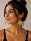 Pendientes tejidos a mano flor verde