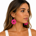 Pendientes tejidos a mano rosa