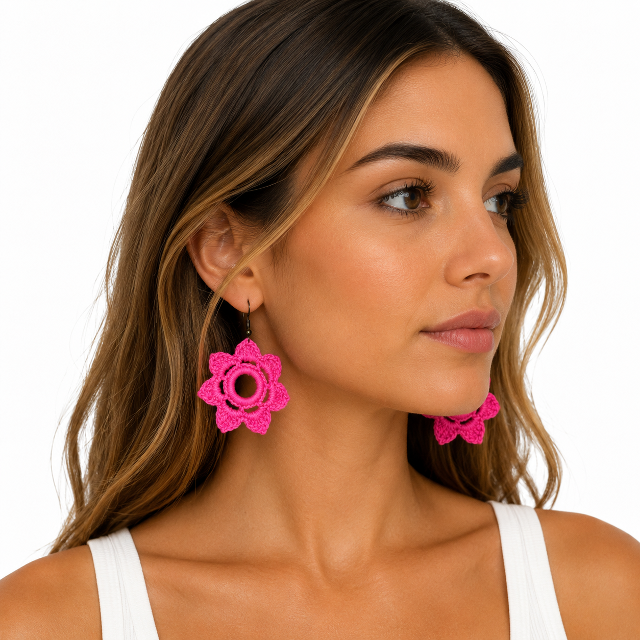 Pendientes tejidos a mano rosa