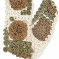 Verde y beige