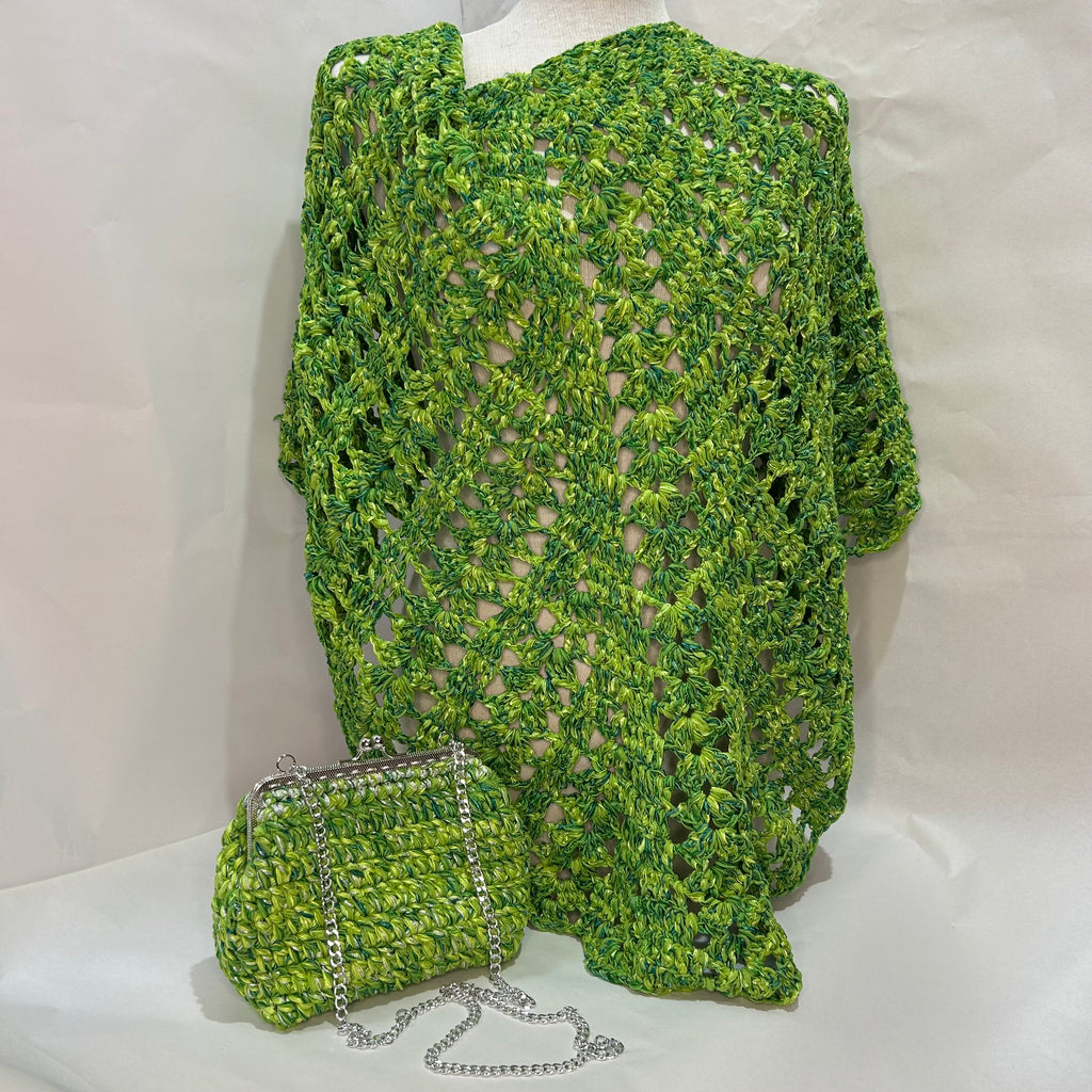 Chal y bolso tonos verdes